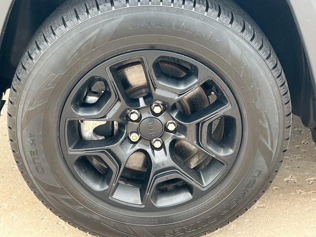 Used 2022 Jeep Cherokee Trailhawk w/ Trailhawk Elite Value Package image 7