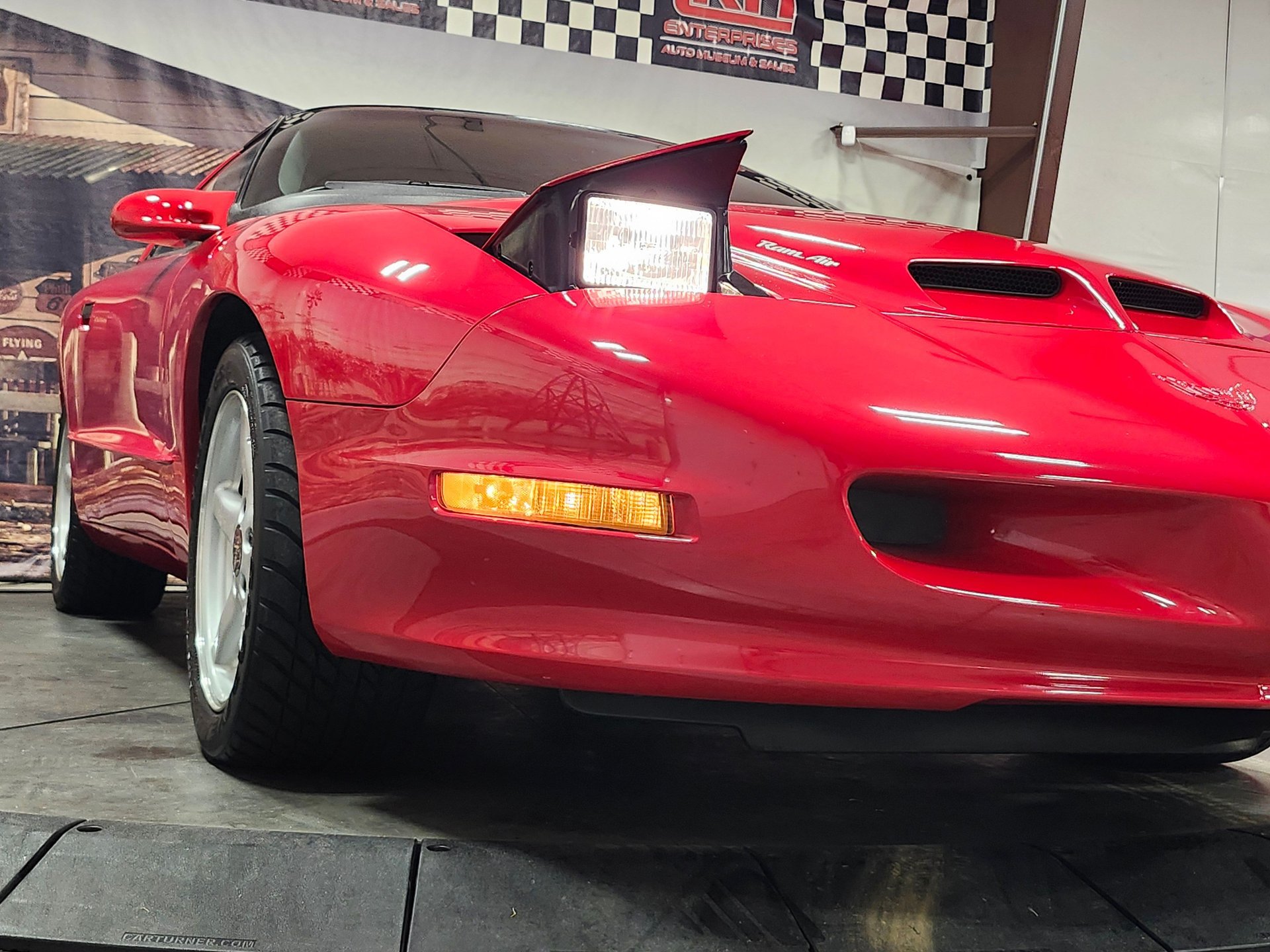 Used 1996 Pontiac Firebird Trans Am RWD image 31
