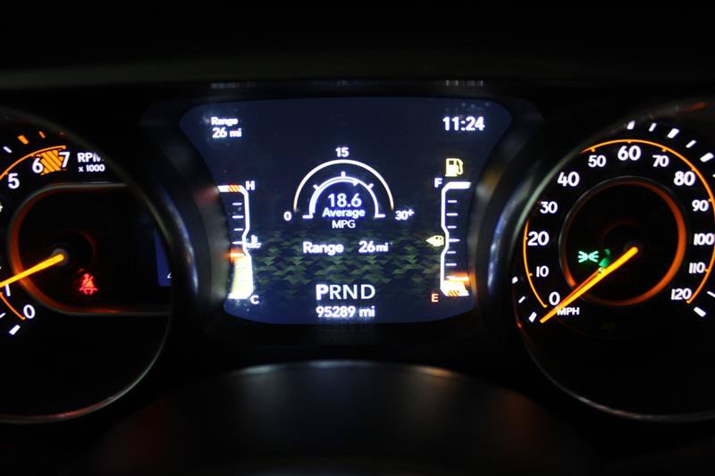 Used 2019 Jeep Wrangler Unlimited Sahara AWD/4WD image 18
