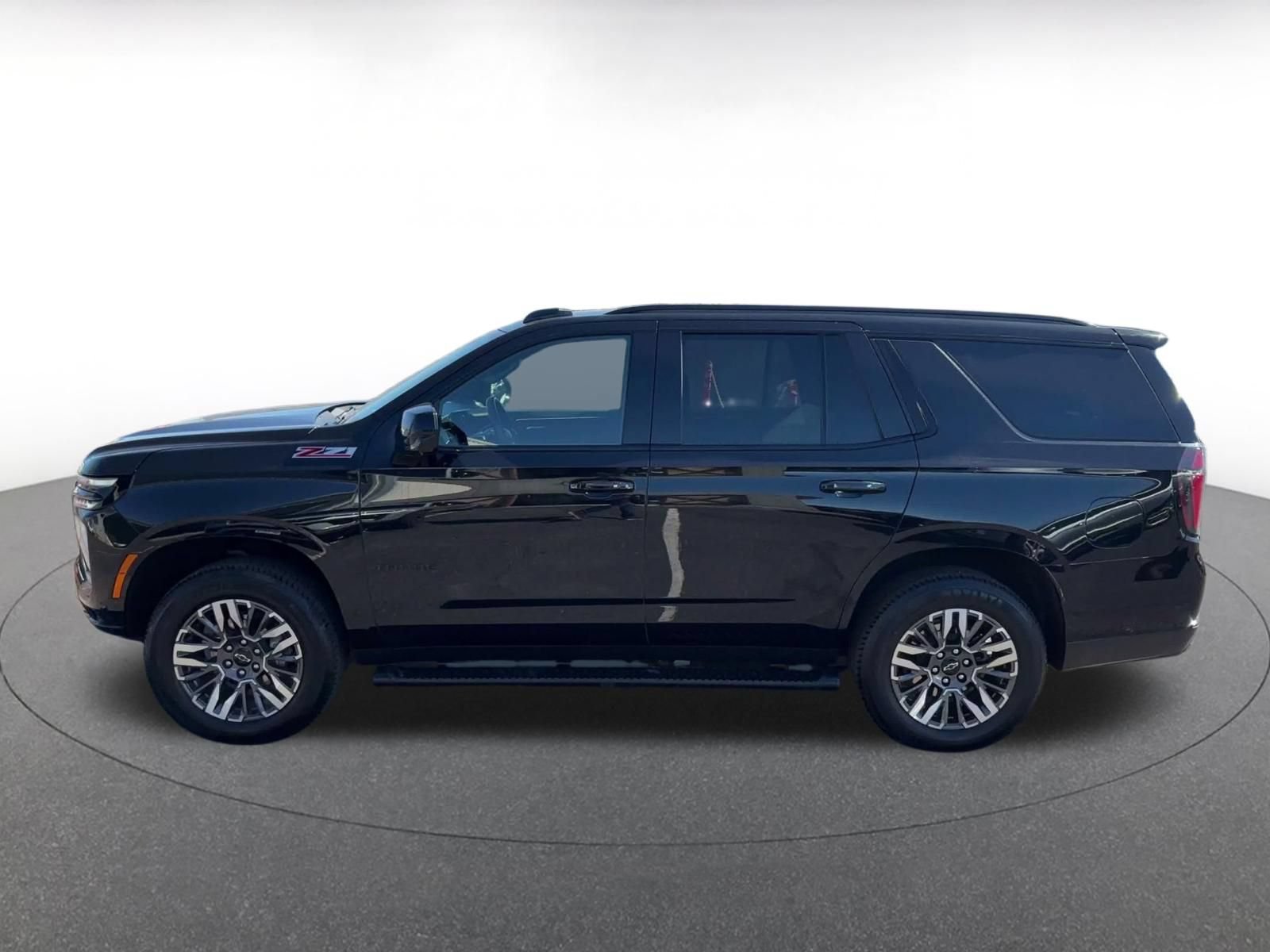 Used 2025 Chevrolet Tahoe Z71 AWD/4WD image 8