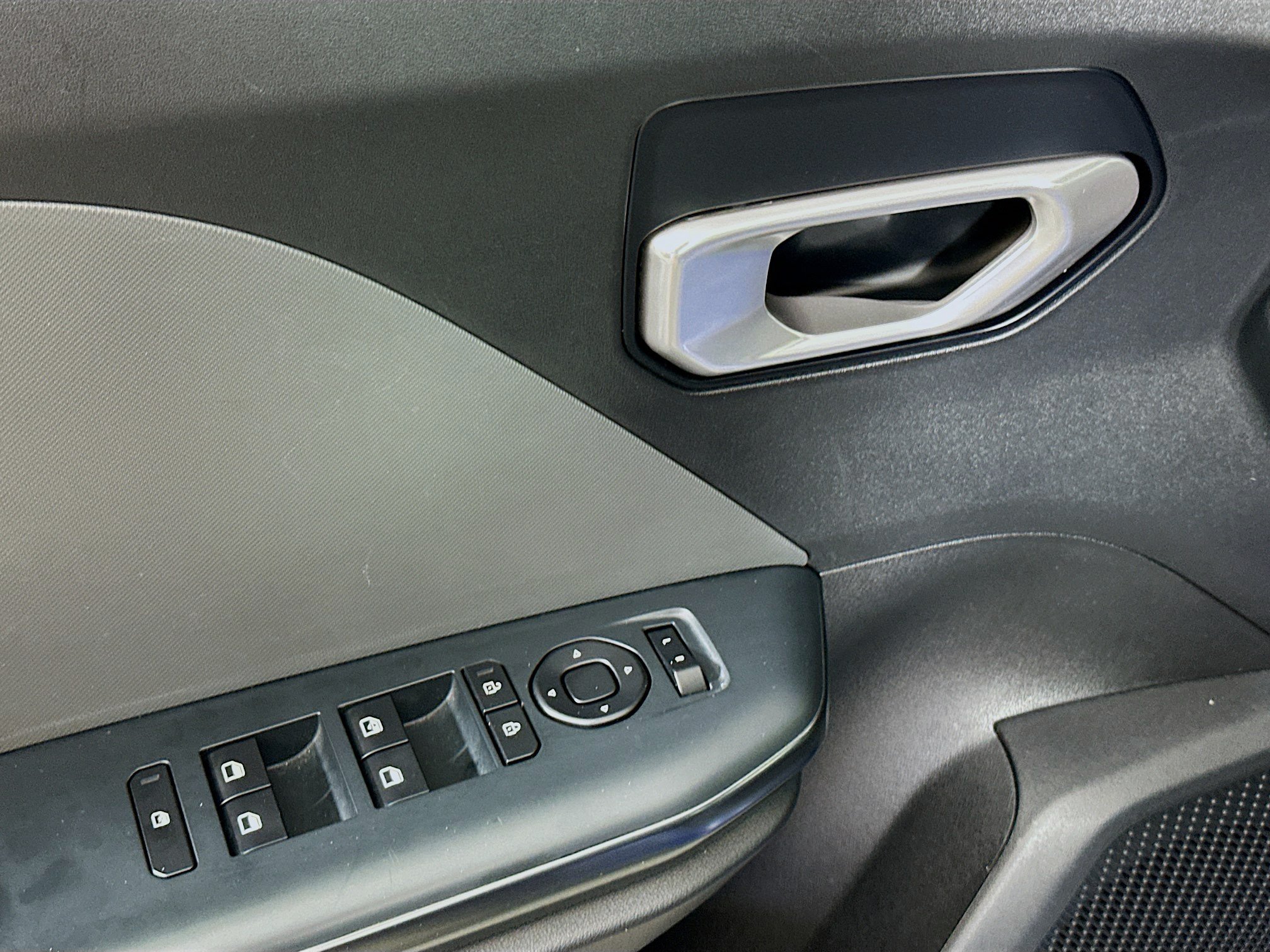 Used 2025 Kia K4 FWD image 15