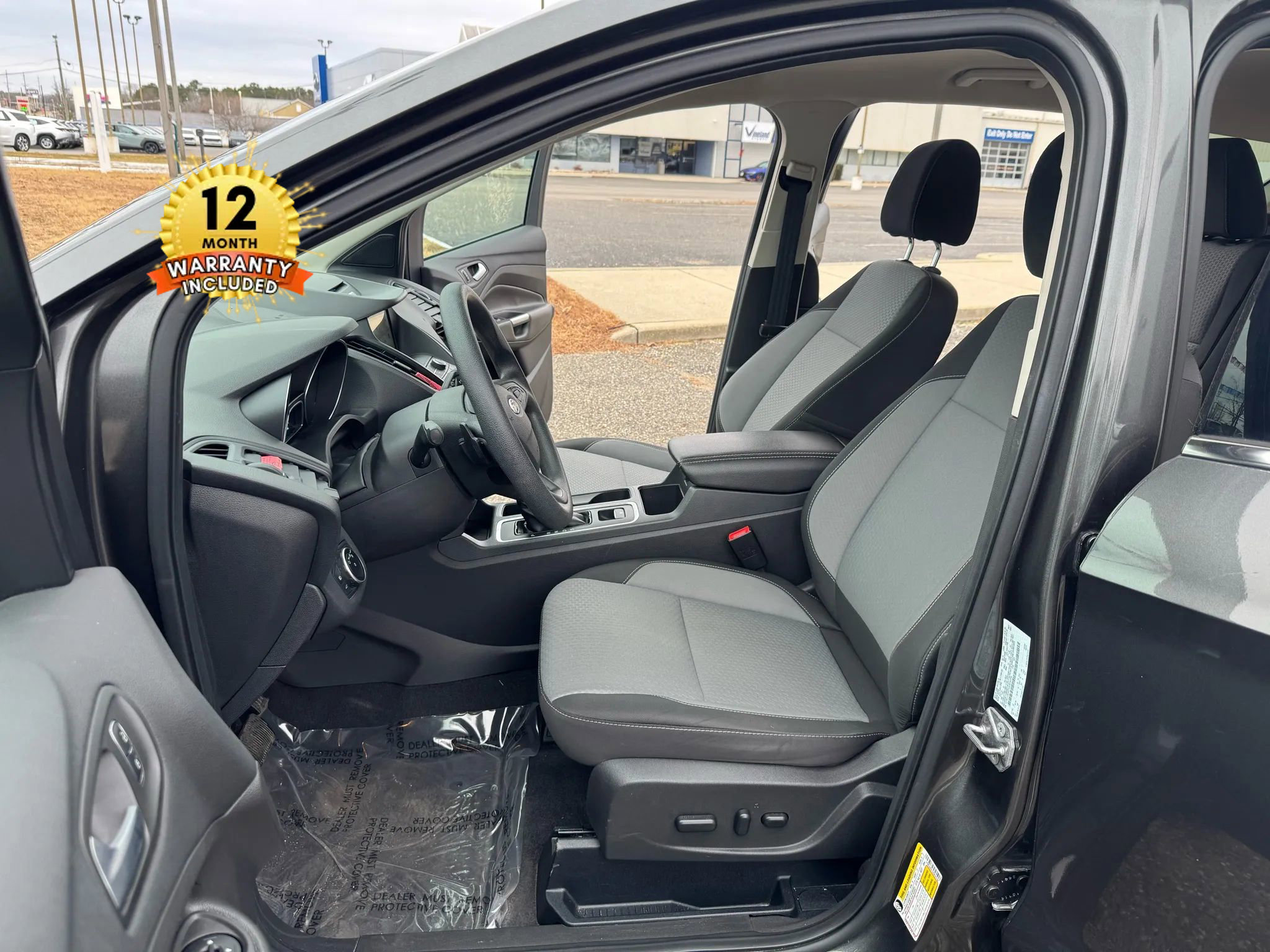 Used 2017 Ford Escape SE w/ Equipment Group 201A image 9