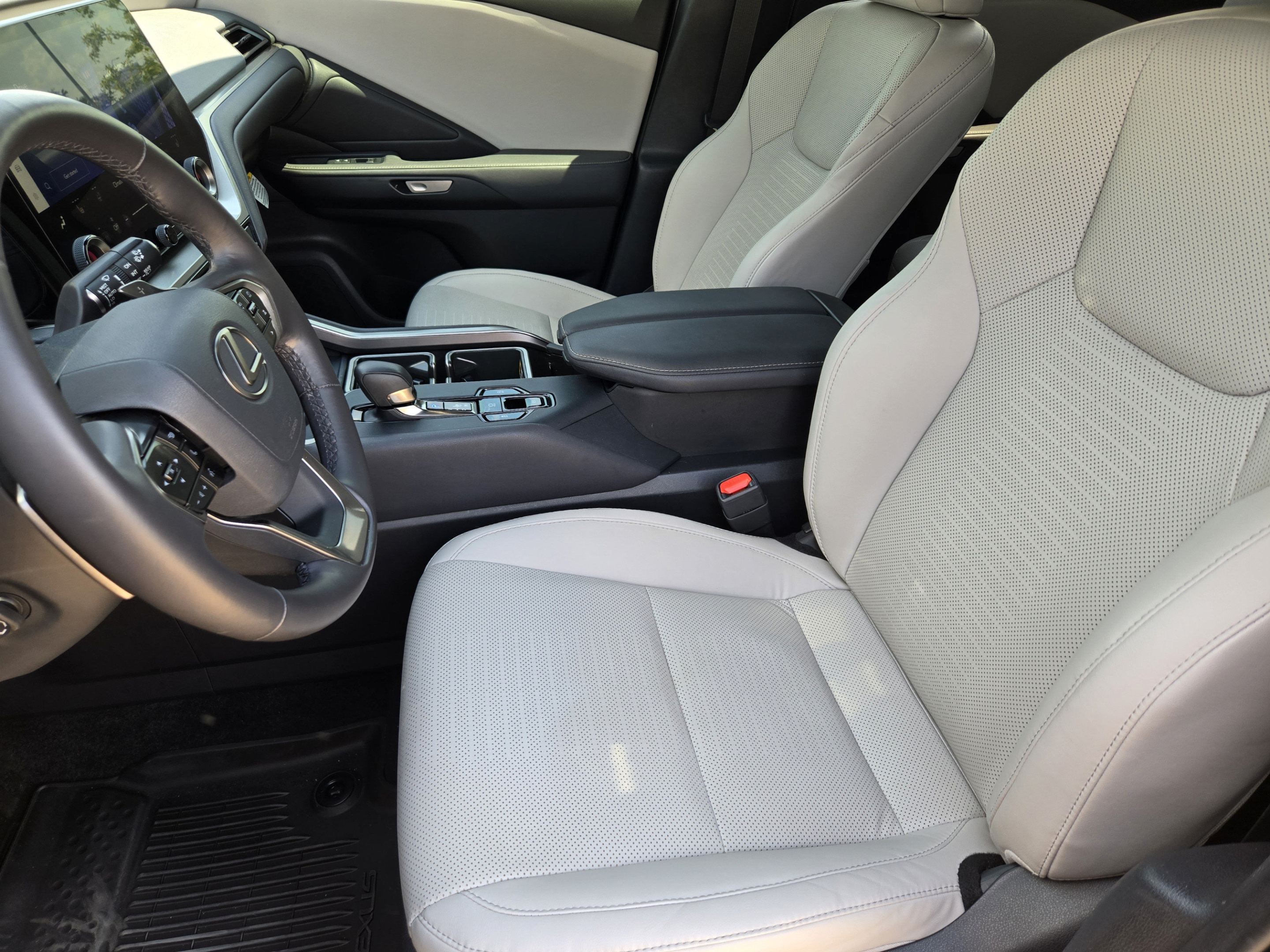 Used 2024 Lexus TX 350 FWD w/ Cold Weather Package image 9