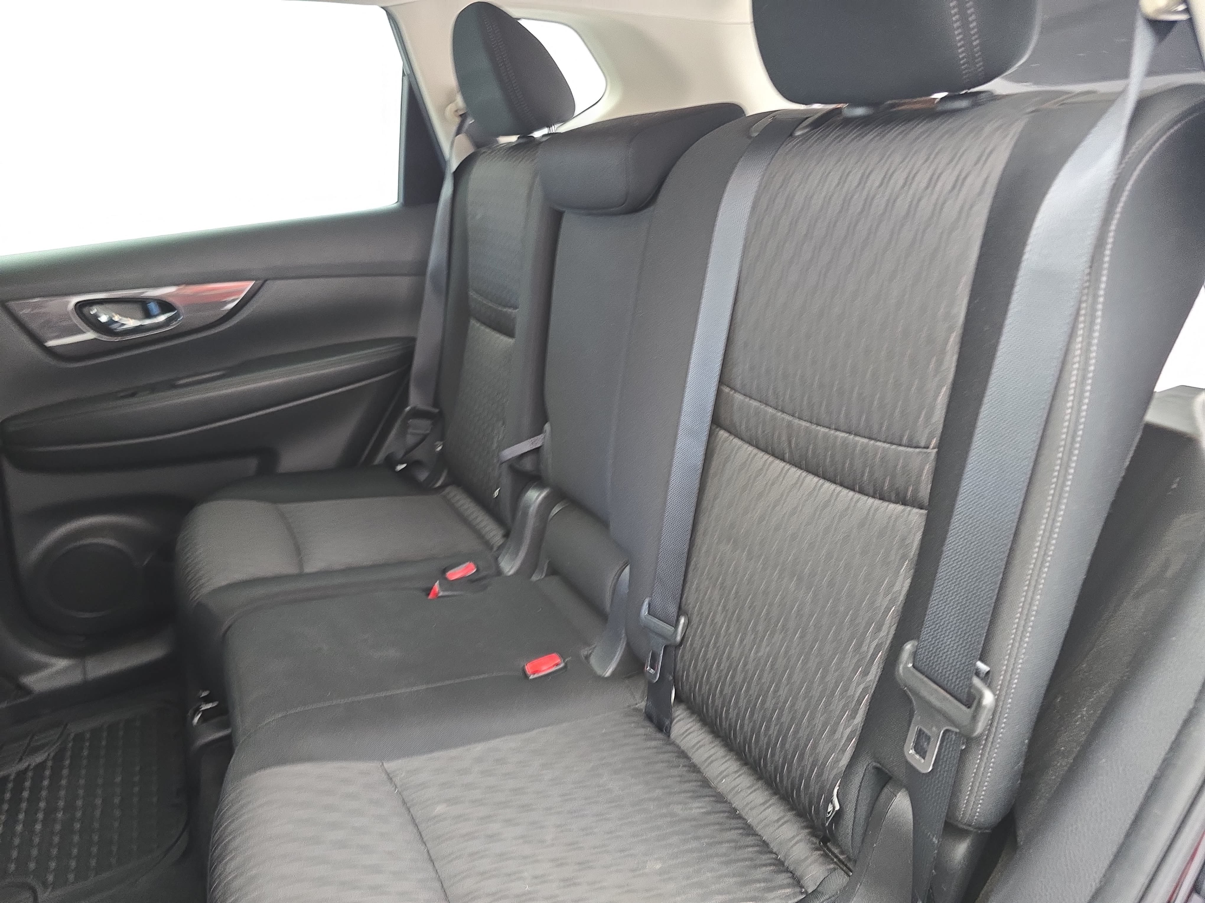 Used 2019 Nissan Rogue SV w/ Premium Package AWD/4WD image 14