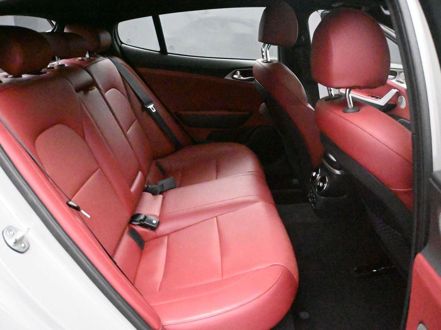 Used 2019 Kia Stinger GT1 image 20