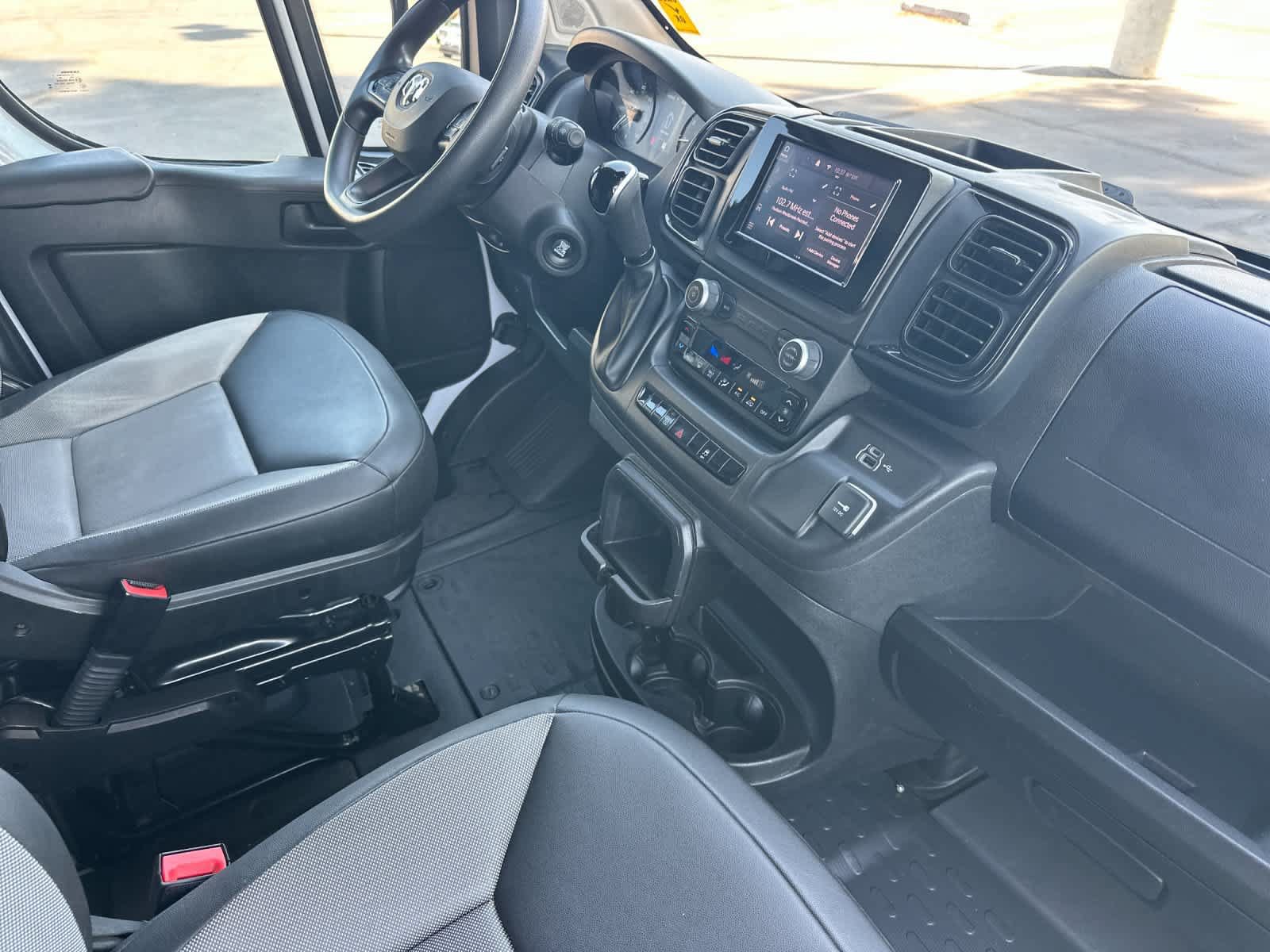 Used 2025 RAM ProMaster 2500 w/ Convenience Group FWD image 16
