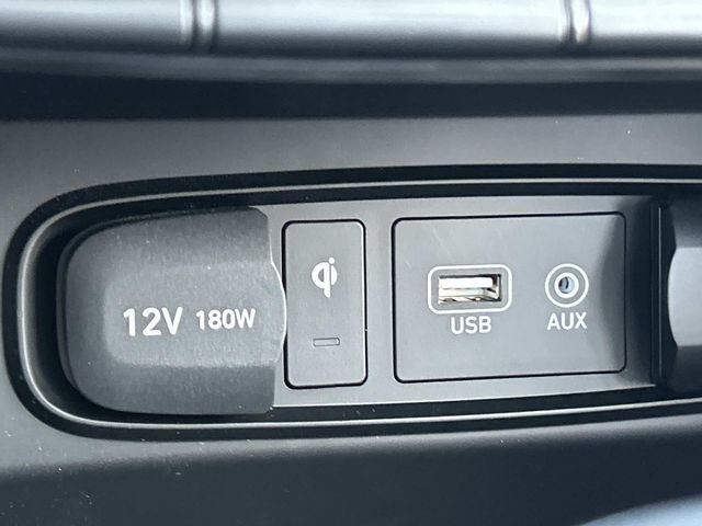 Used 2020 Hyundai Santa Fe Limited AWD/4WD image 35