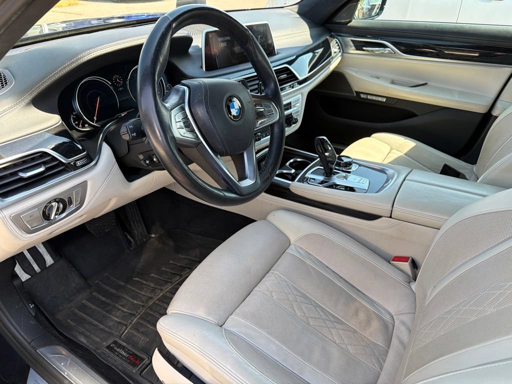 Used 2016 BMW 750i xDrive AWD/4WD image 28
