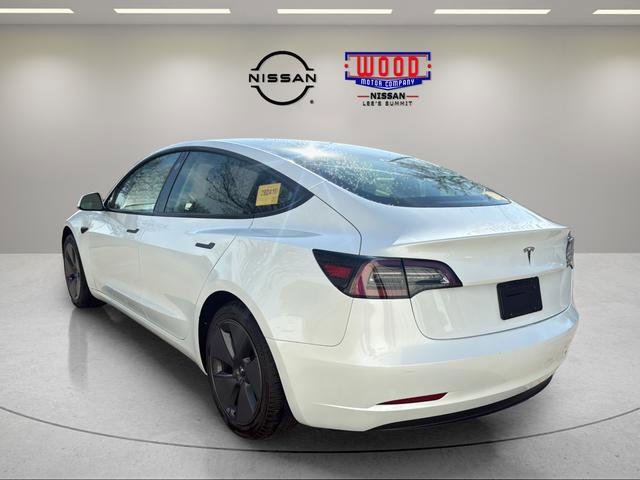 Used 2023 Tesla Model 3 Standard Range image 4