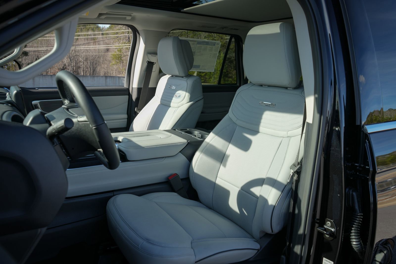 New 2026 Ford Expedition Platinum w/ Platinum Ultimate Package AWD/4WD image 22