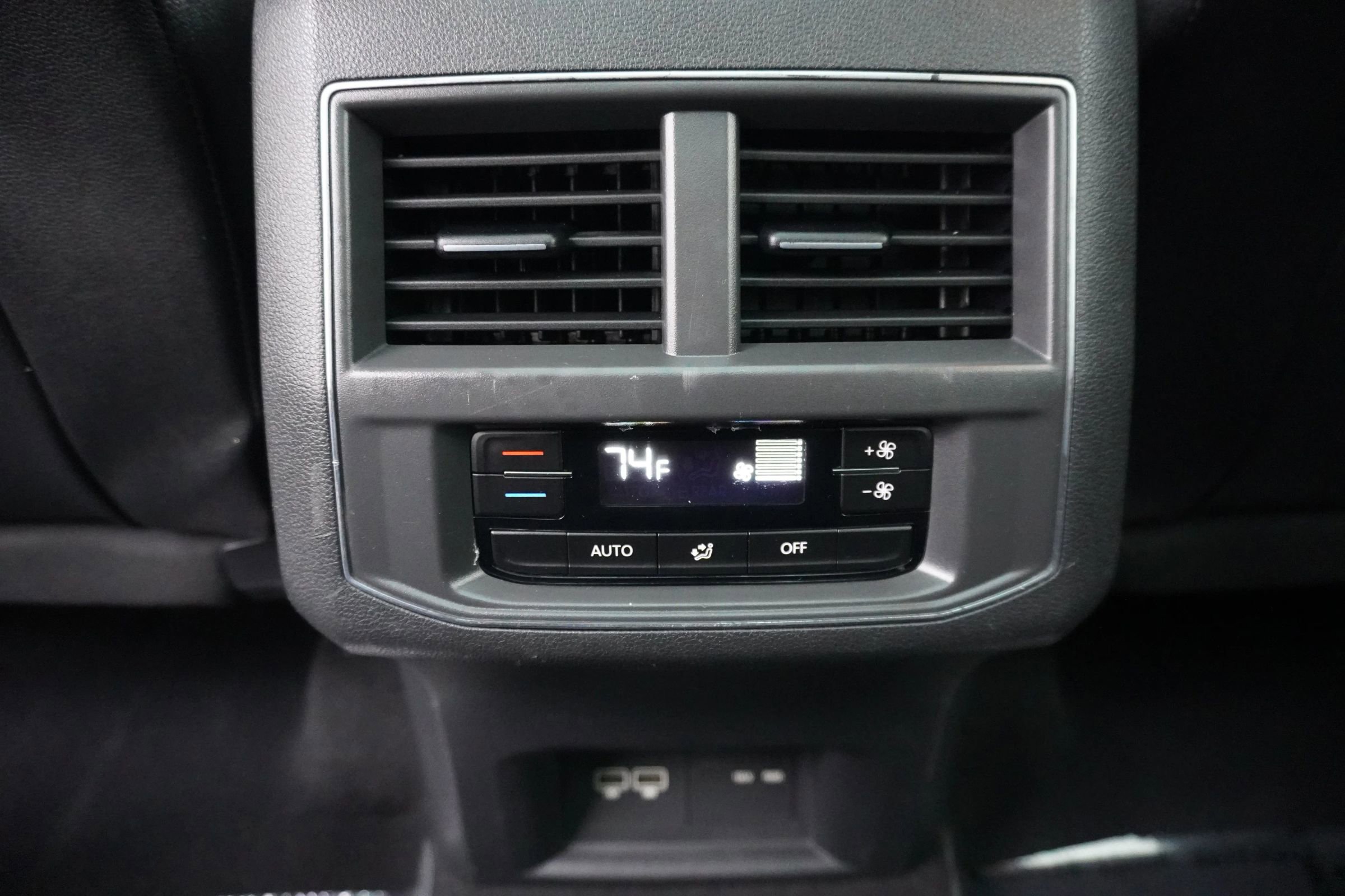 Used 2018 Volkswagen Atlas SEL image 25