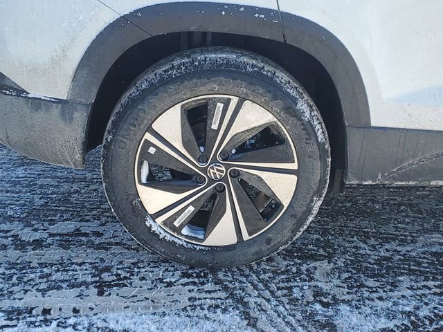 New 2026 Volkswagen Taos SE AWD/4WD image 5