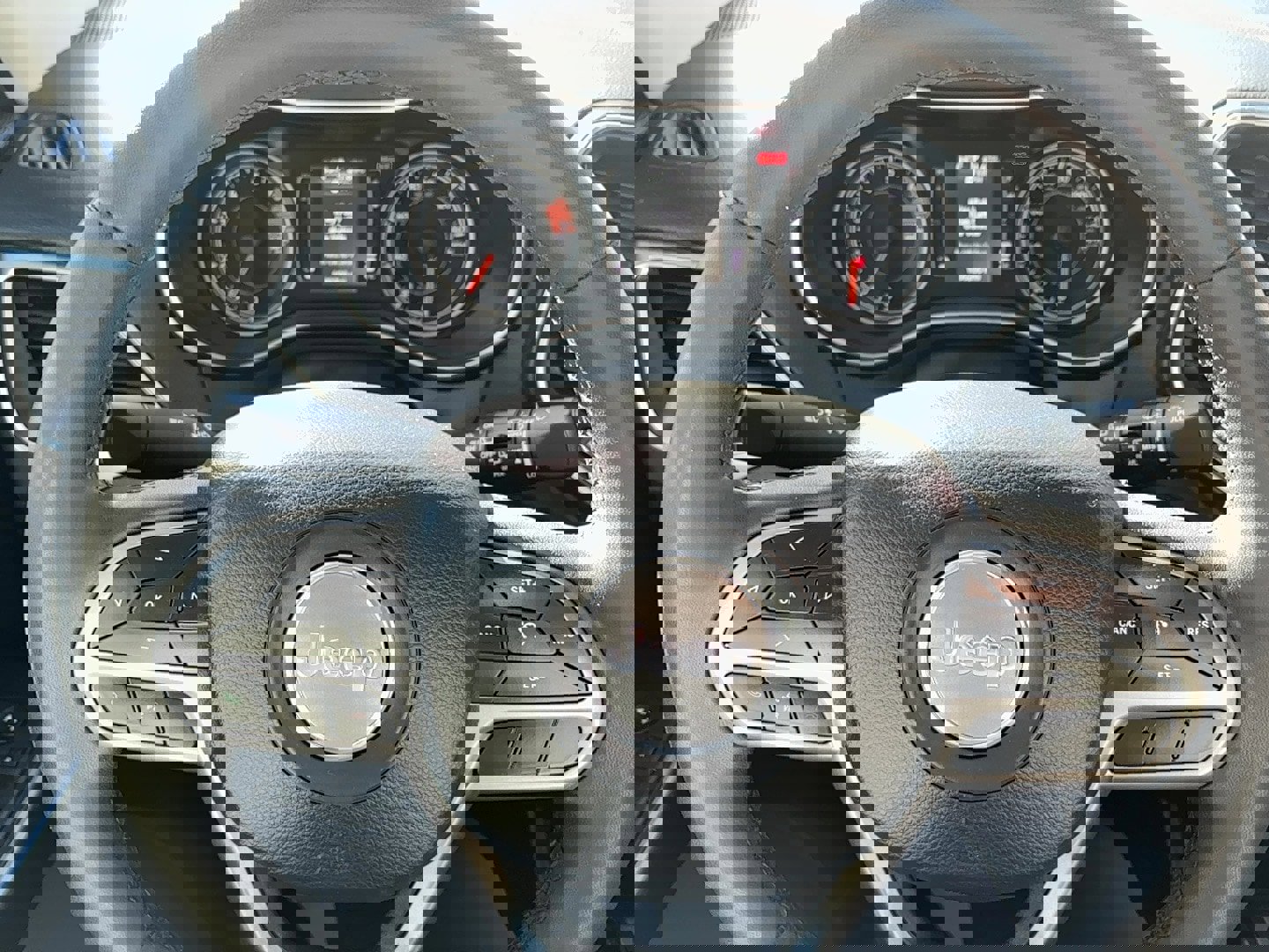 Used 2020 Jeep Cherokee Latitude Plus image 24