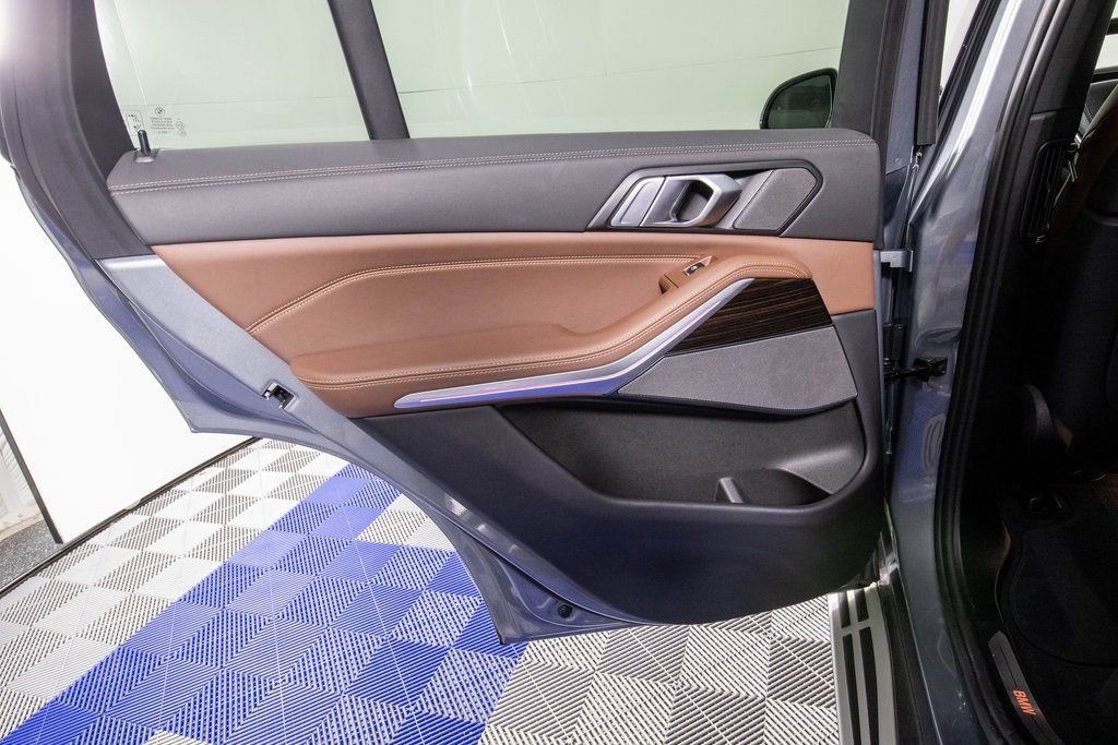 Used 2025 BMW X5 xDrive40i image 14