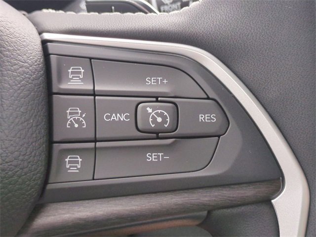 New 2025 Jeep Grand Cherokee Limited w/ Trailer Tow Package image 26