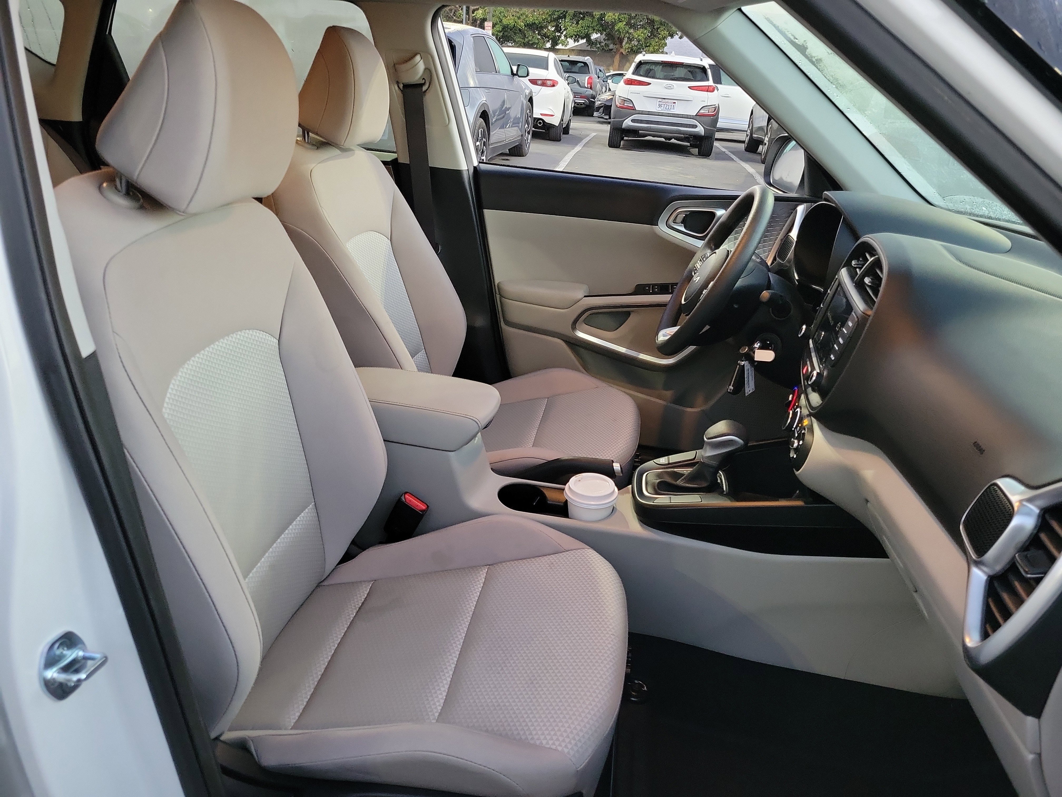 Used 2025 Kia Soul LX image 20