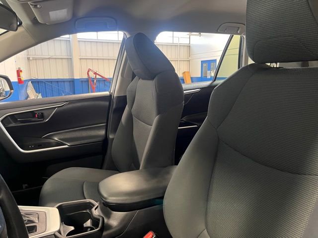 Used 2021 Toyota RAV4 LE w/ Carpet Mat Package (TMS) image 23