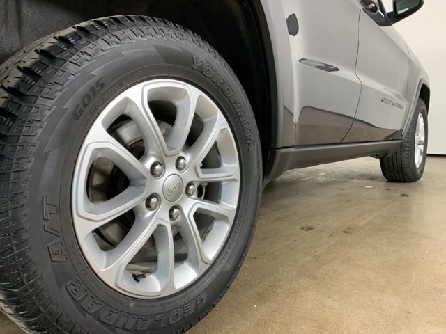 Used 2021 Jeep Grand Cherokee Laredo w/ Security & Convenience Group image 9