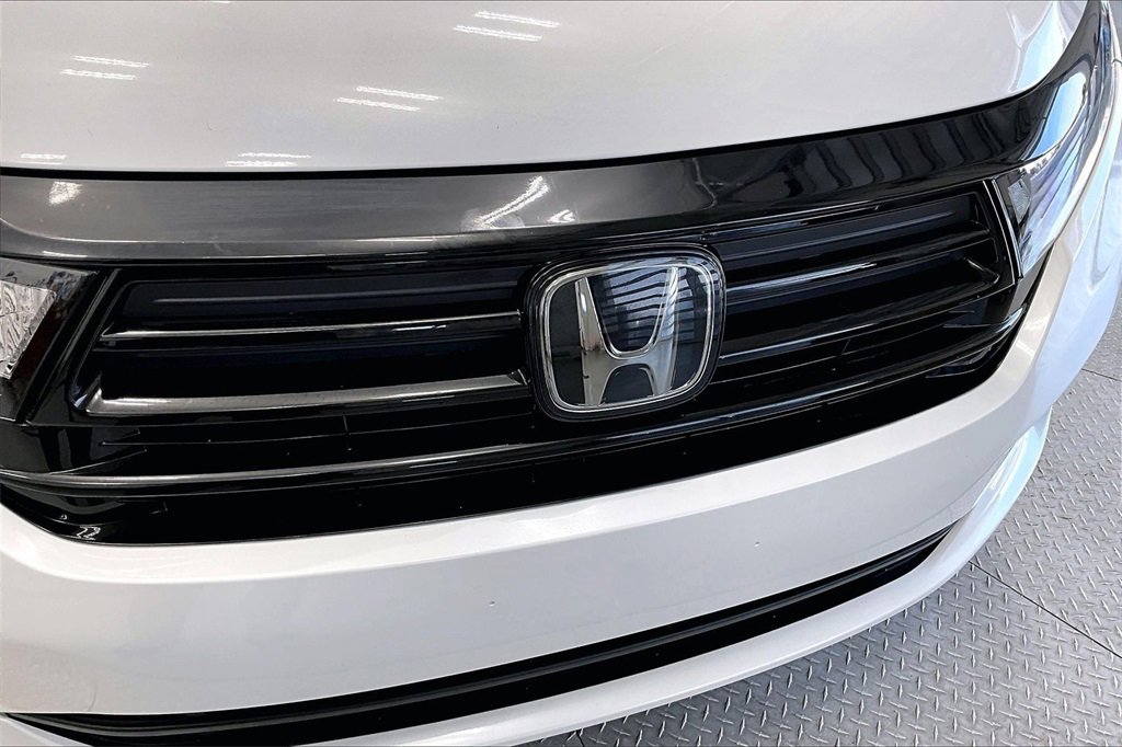 Used 2023 Honda Odyssey Sport image 30