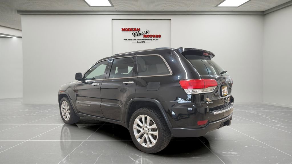 Used 2017 Jeep Grand Cherokee Limited w/ Trailer Tow Group IV image 3