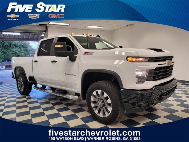 Used 2025 Chevrolet Silverado 2500 Custom w/ Custom Value Package image 1