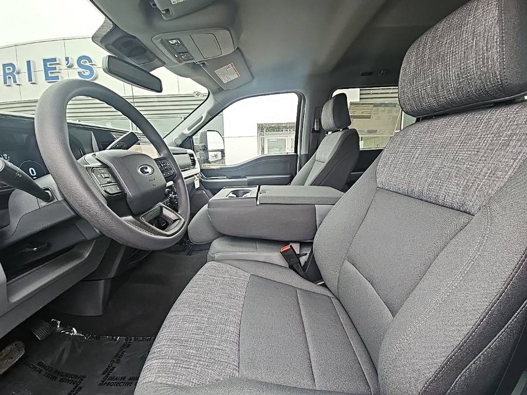 New 2026 Ford F350 XLT w/ XLT Premium Package AWD/4WD image 14