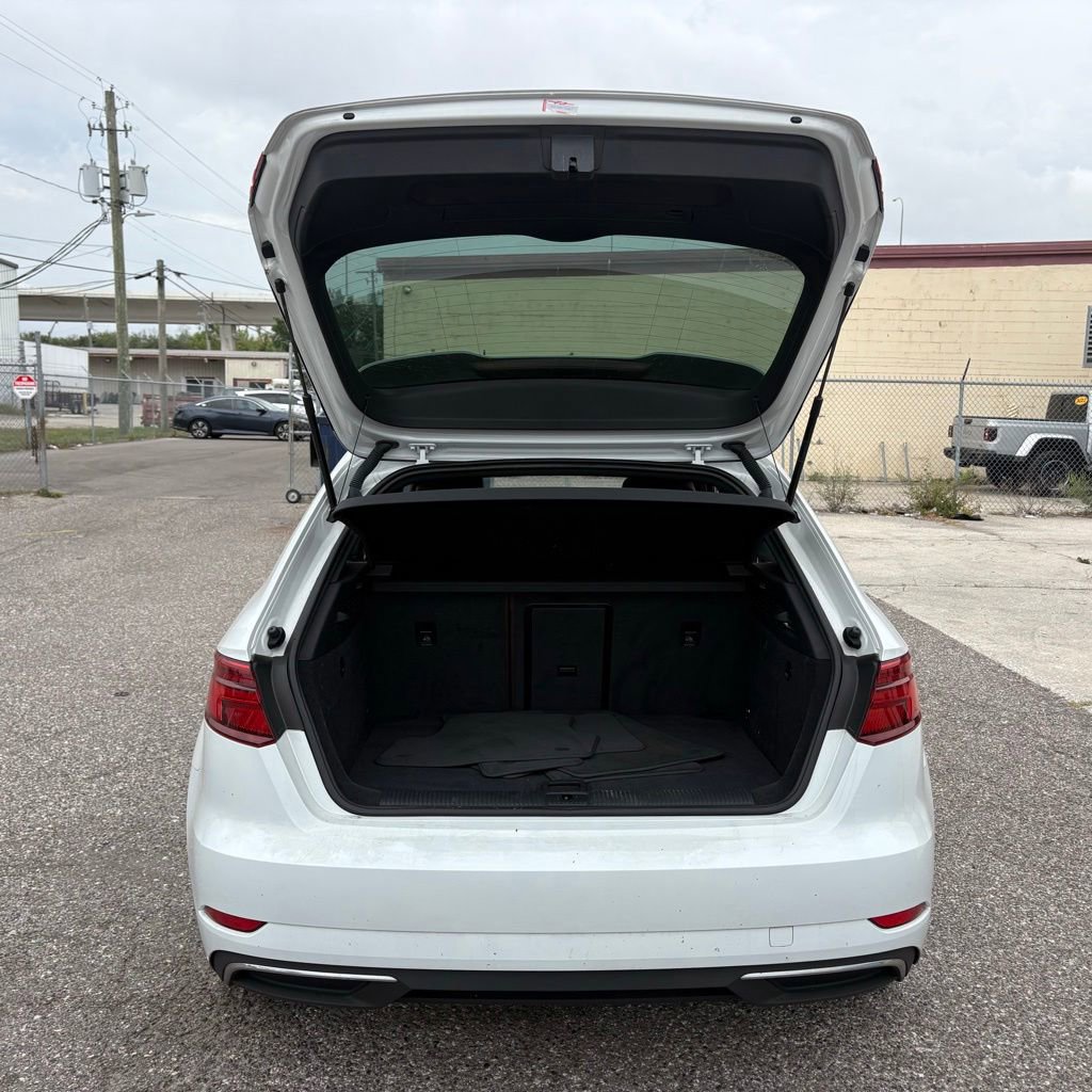 Used 2018 Audi A3 e-tron Premium w/ Sport Package FWD image 13