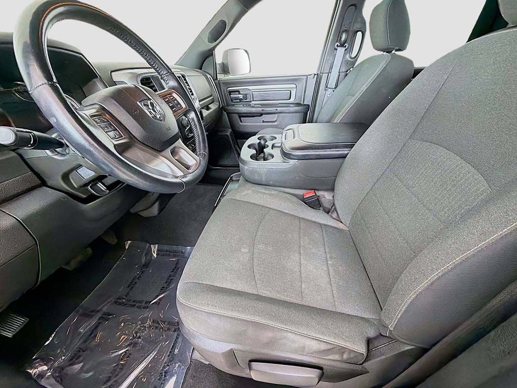 Used 2022 RAM 1500 Warlock AWD/4WD image 17