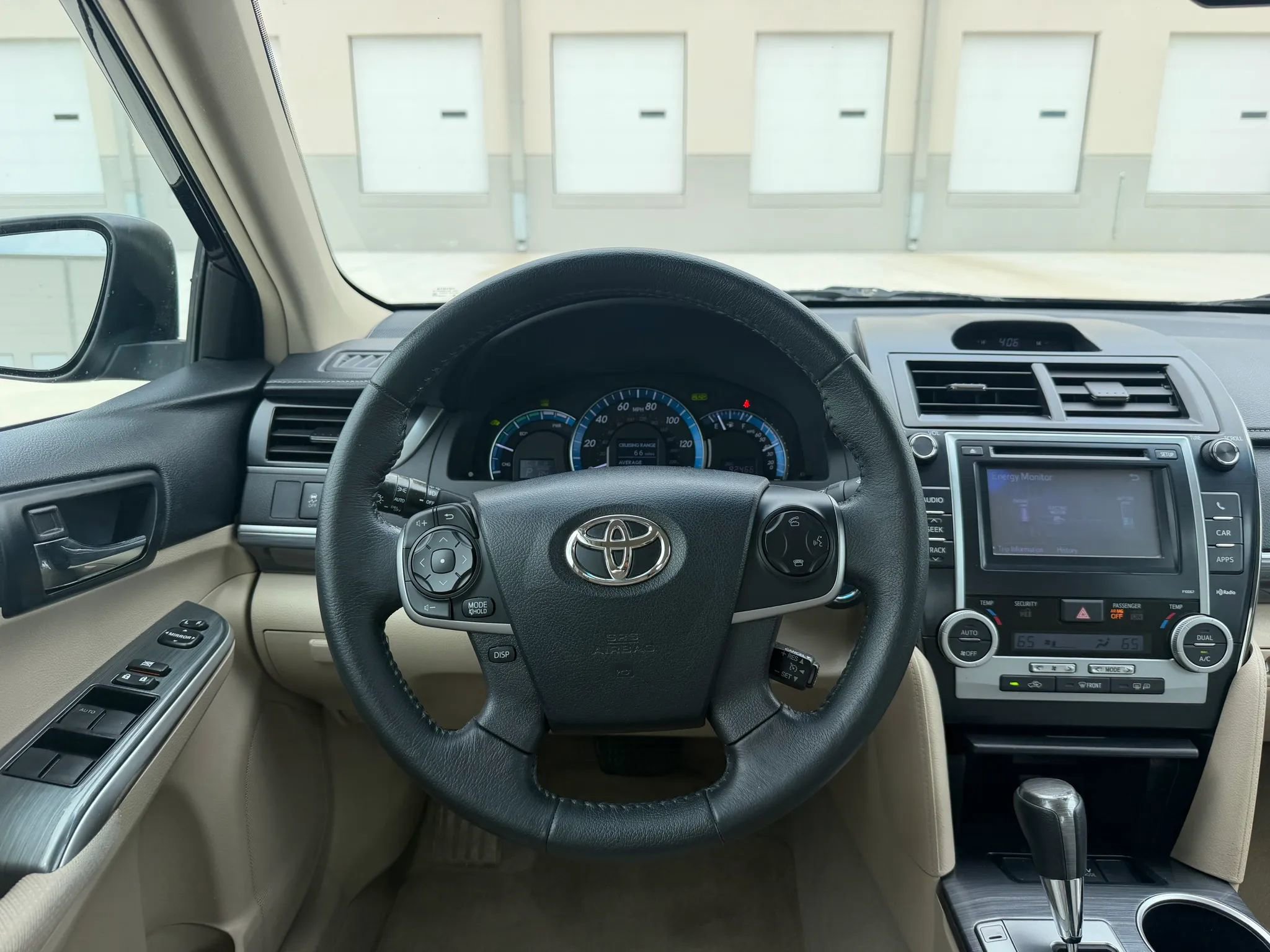Used 2012 Toyota Camry XLE w/ Convenience Pkg FWD image 11