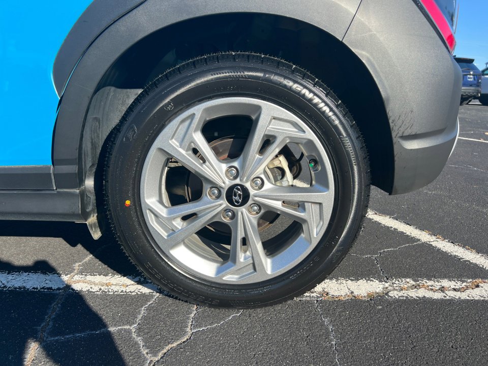 Used 2023 Hyundai Kona SEL image 26