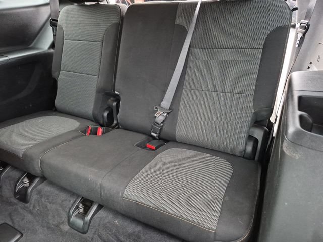 Used 2018 Chevrolet Traverse LT w/ LPO, Floor Liner Package FWD image 21
