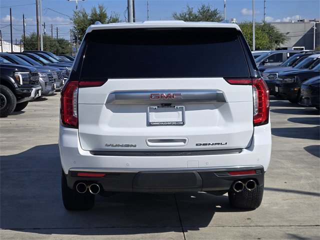 Used 2024 GMC Yukon XL Denali w/ Advanced Technology Package image 6
