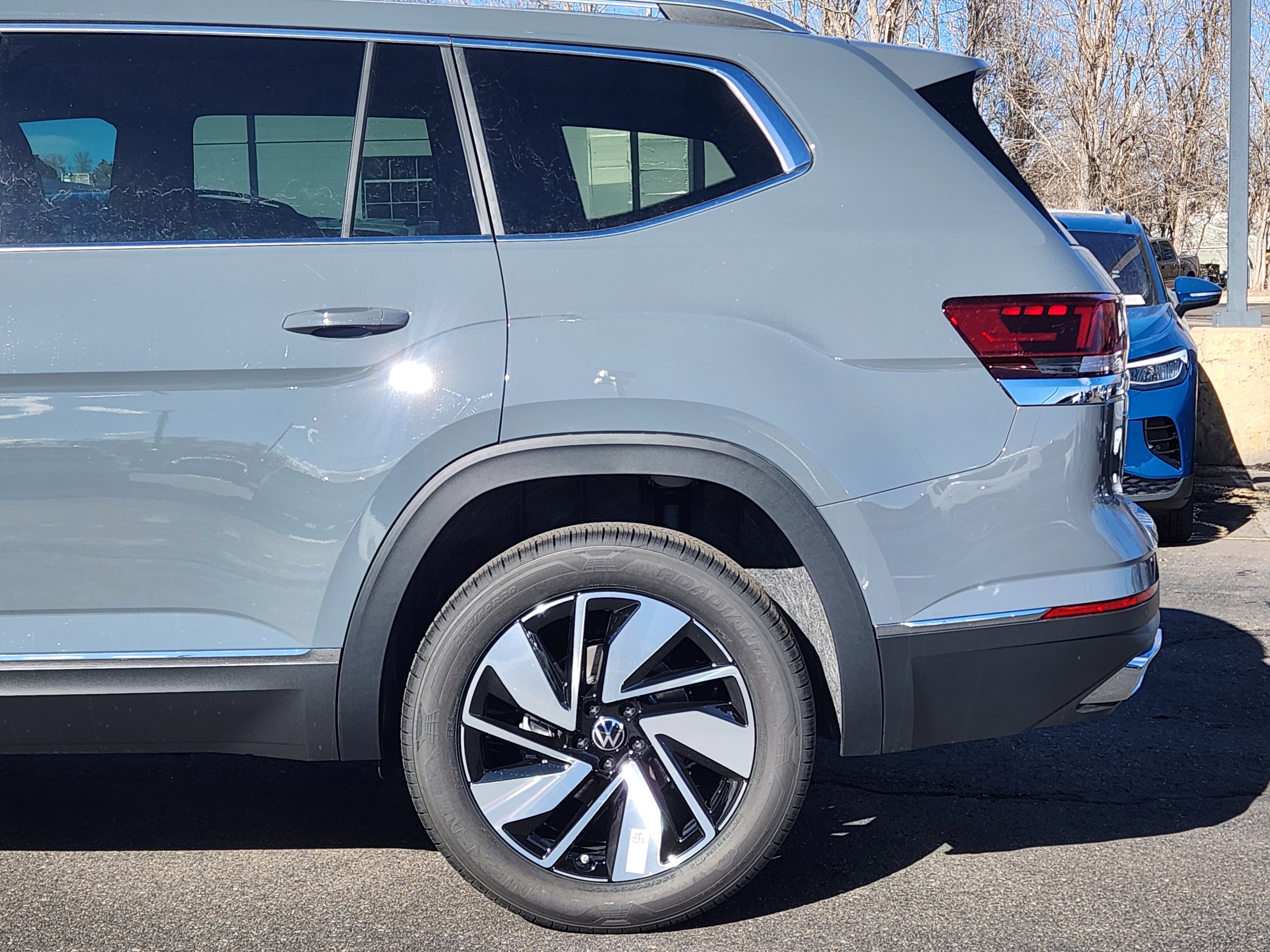 New 2026 Volkswagen Atlas SEL image 4