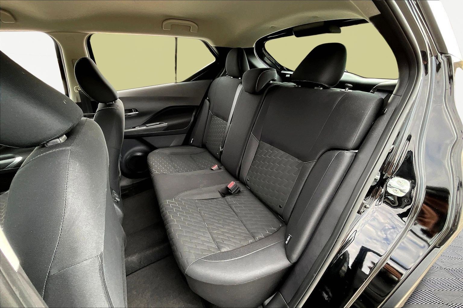 Used 2024 Nissan Kicks SV image 23