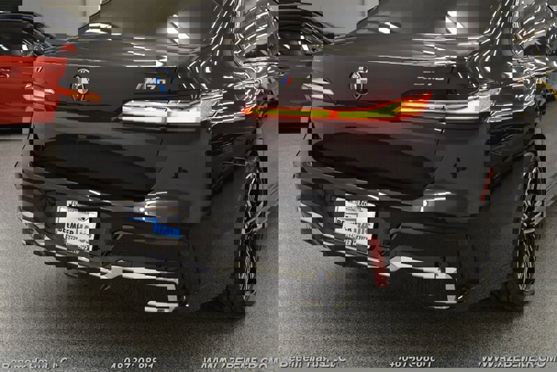 Used 2024 BMW i7 M70 w/ Executive Package image 40