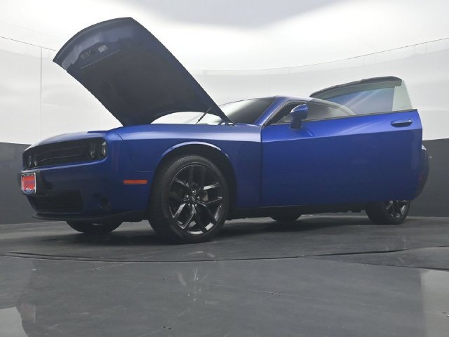 Used 2021 Dodge Challenger SXT w/ Driver Convenience Group RWD image 51