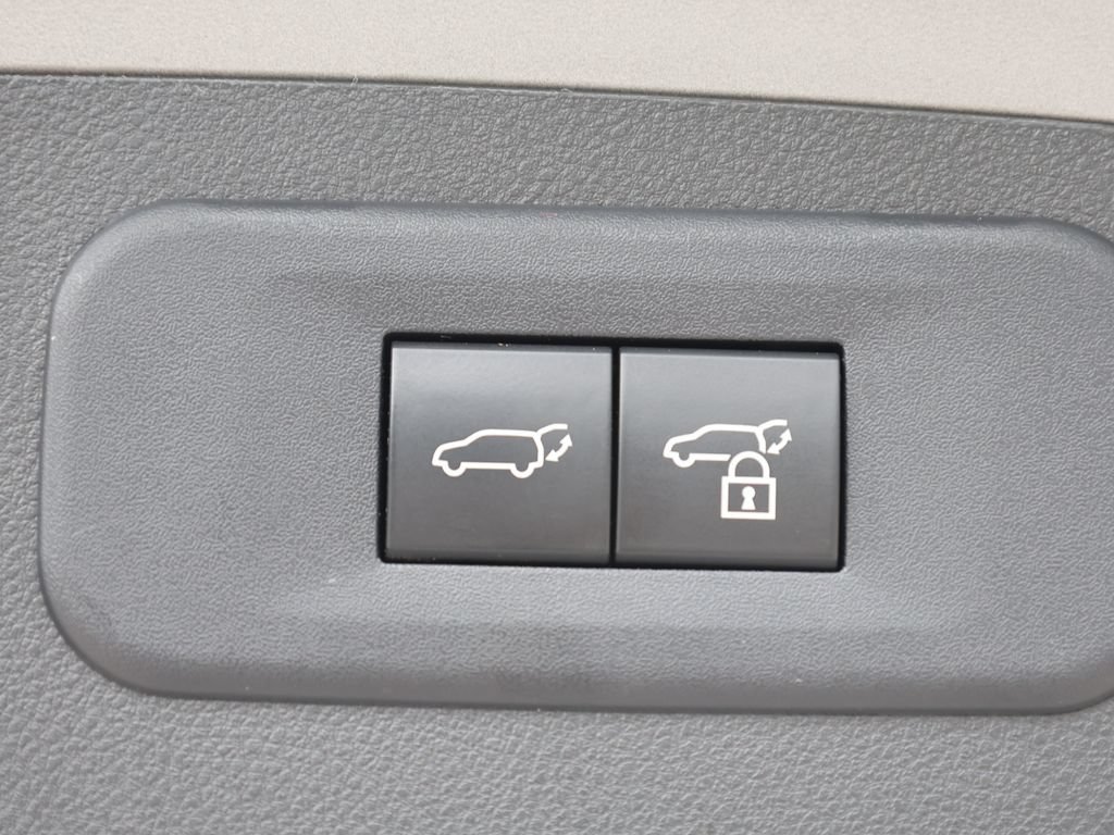 Used 2025 Lexus NX 250 FWD w/ Accessory Package (K3) image 9