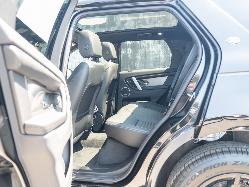 New 2026 Land Rover Discovery Sport Landmark AWD/4WD image 21