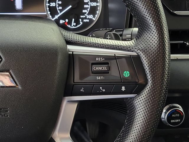 Used 2024 Mitsubishi Outlander SE Black Edition FWD image 24