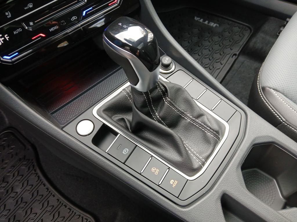 New 2026 Volkswagen Jetta SEL image 24