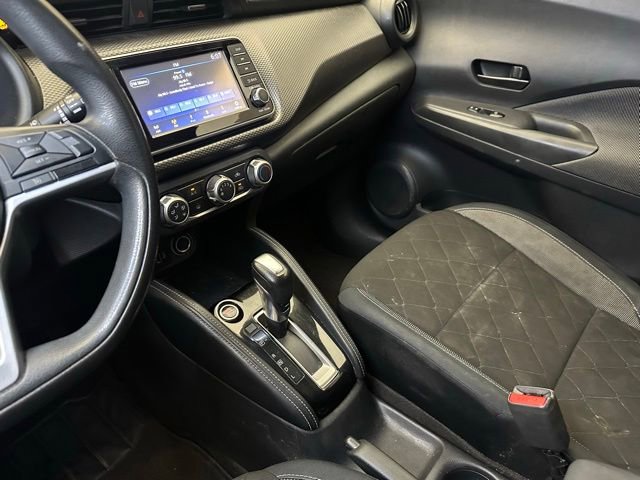 Used 2018 Nissan Kicks S FWD image 29