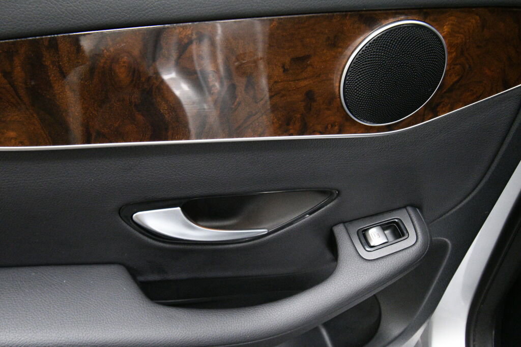 Used 2019 Mercedes-Benz GLC 300 4MATIC image 22