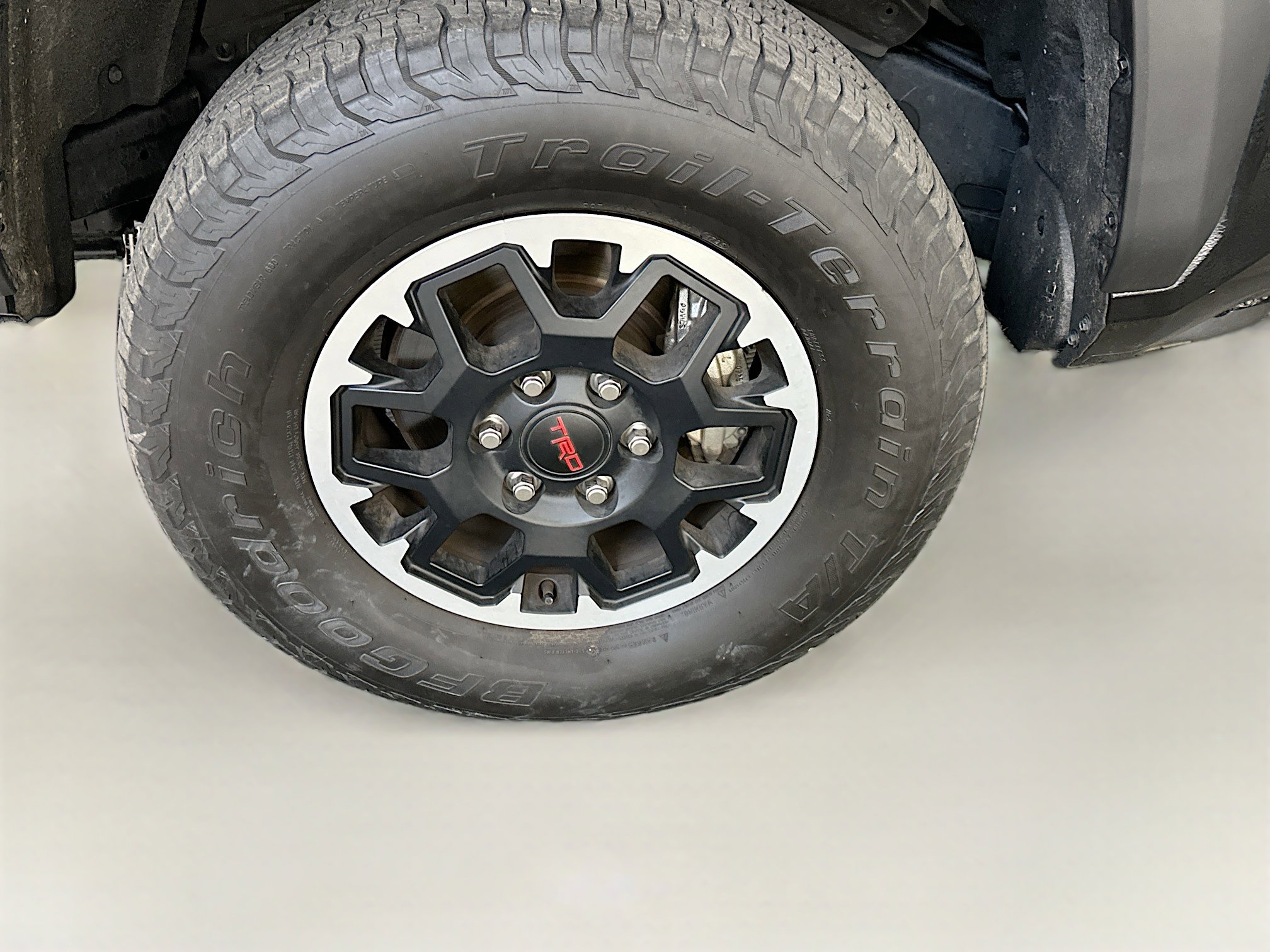 Used 2025 Toyota Tacoma TRD Off-Road image 11