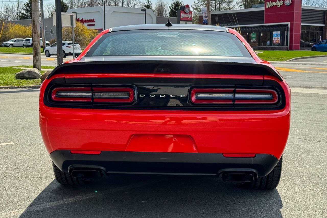 Used 2023 Dodge Challenger SRT Hellcat RWD image 17