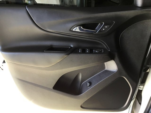 Used 2021 Chevrolet Equinox LT image 36