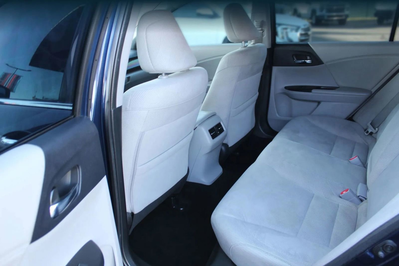 Used 2016 Honda Accord EX image 12