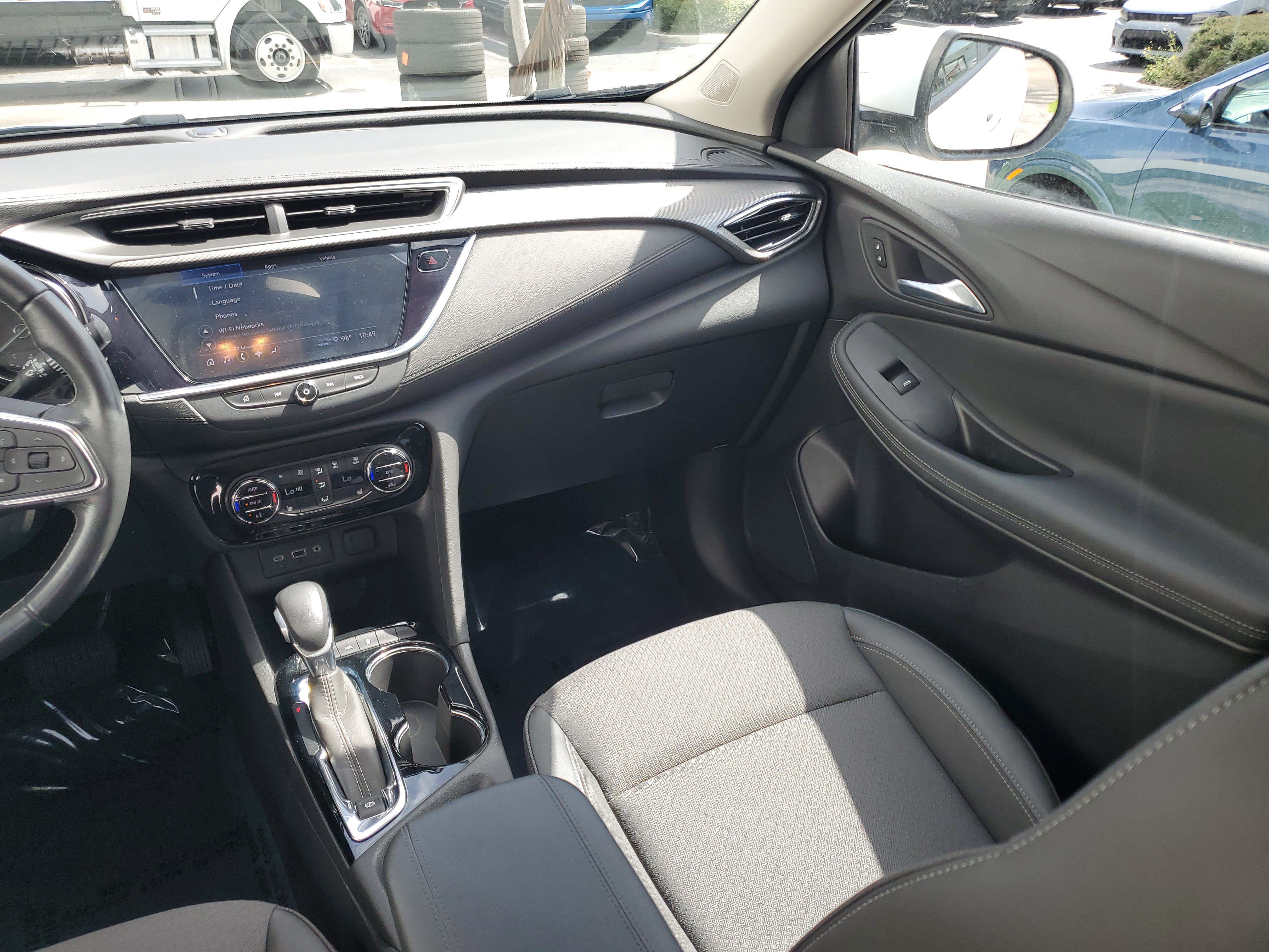 Used 2023 Buick Encore GX Select w/ Sport Touring Package FWD image 17