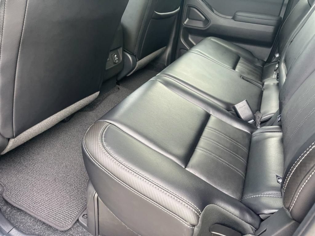 Used 2024 Nissan Frontier SL w/ Technology Package RWD image 31