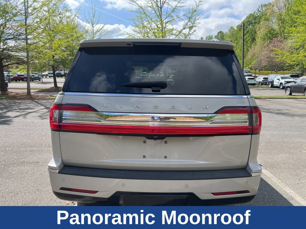 Used 2021 Lincoln Navigator Reserve w/ Luxury Package AWD/4WD image 5
