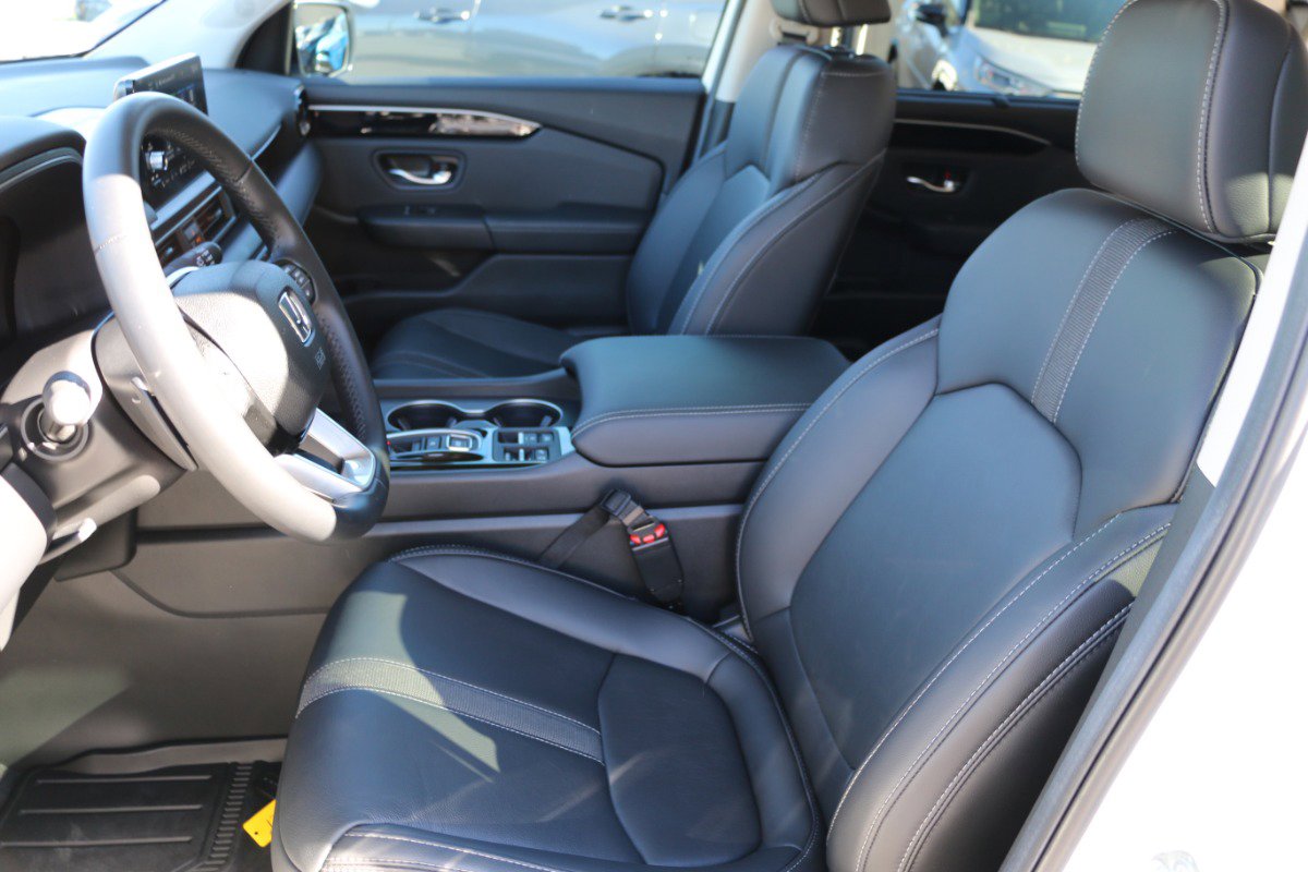 Used 2025 Honda Pilot EX-L image 28